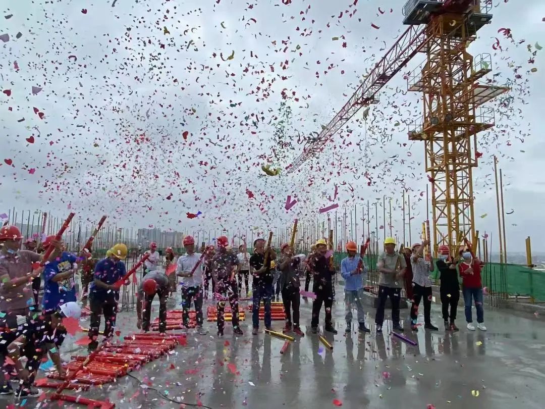 祝贺！今年会官网首页四建一省外项目主体封顶